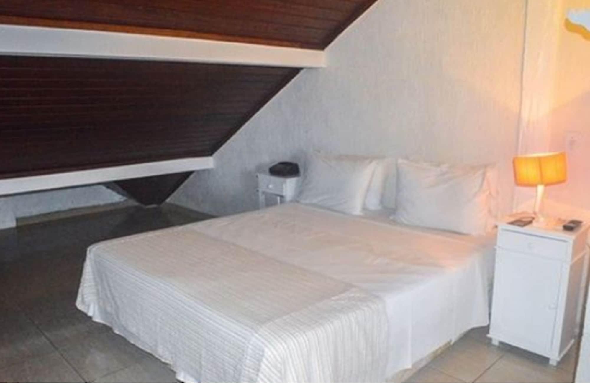 Residencial Portoveleiro Pensão 3*