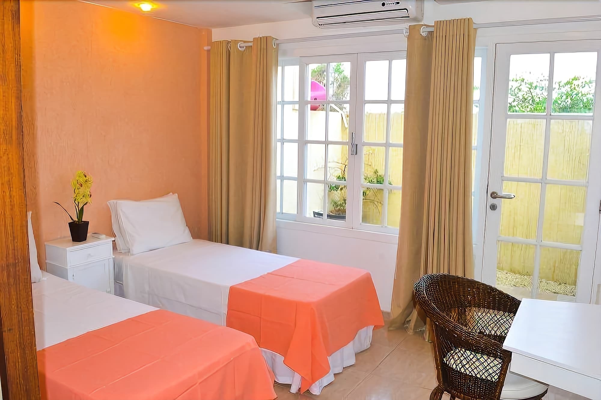 Pensão Residencial Portoveleiro 3*